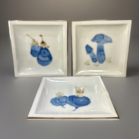 Vtg- Set Of 3 ‘OMC Japan’ Trinket Trays/ Plates-hand Painted - MCM 4.5 X 4.5 - Picture 1 of 8